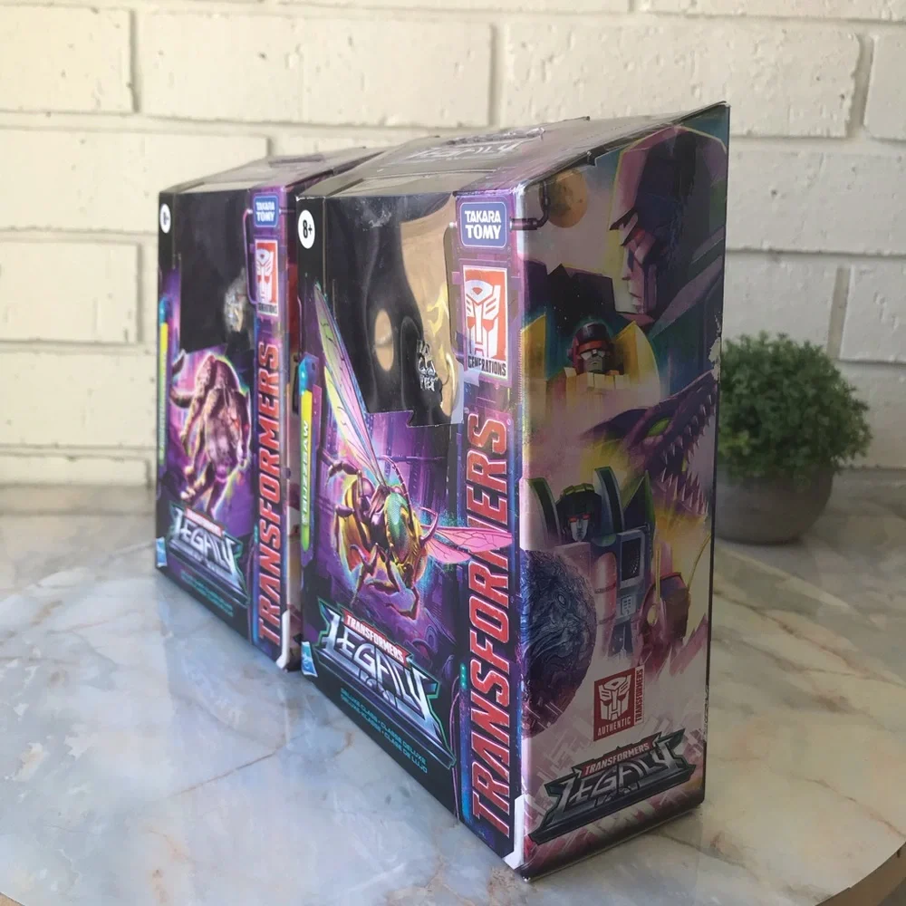 Transformers Nightprowler & Buzzsaw Legacy Autobot Deluxe Class Lot of 2